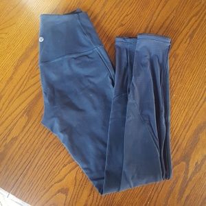 Size 4 lululemon
